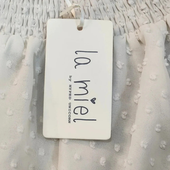 La Miel cream polka dot sheer bell sleeve - Picture 2 of 6